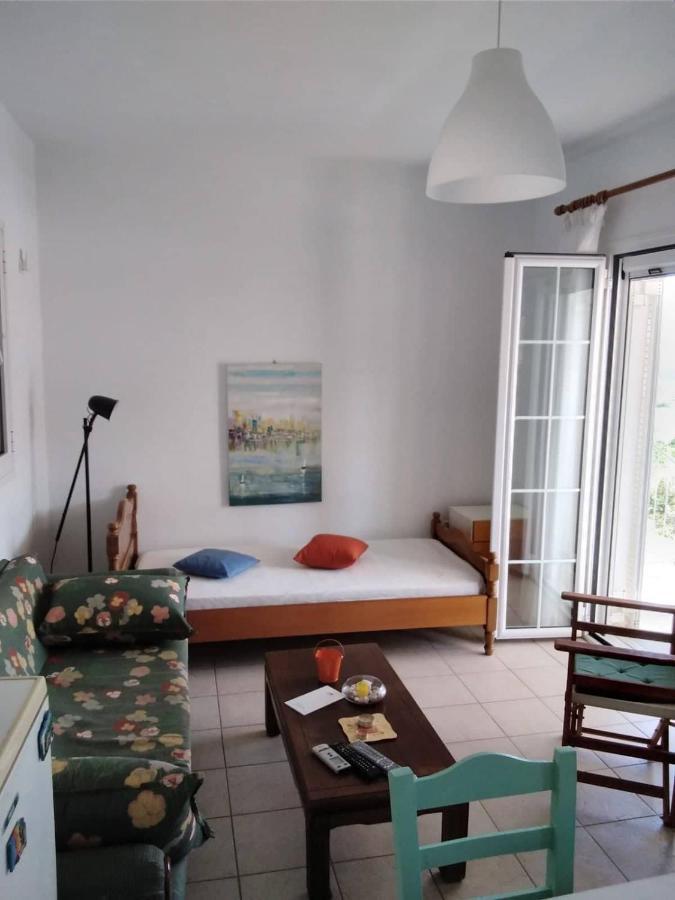 West Red Rock And View Leonidio Maisonette Studio Экстерьер фото
